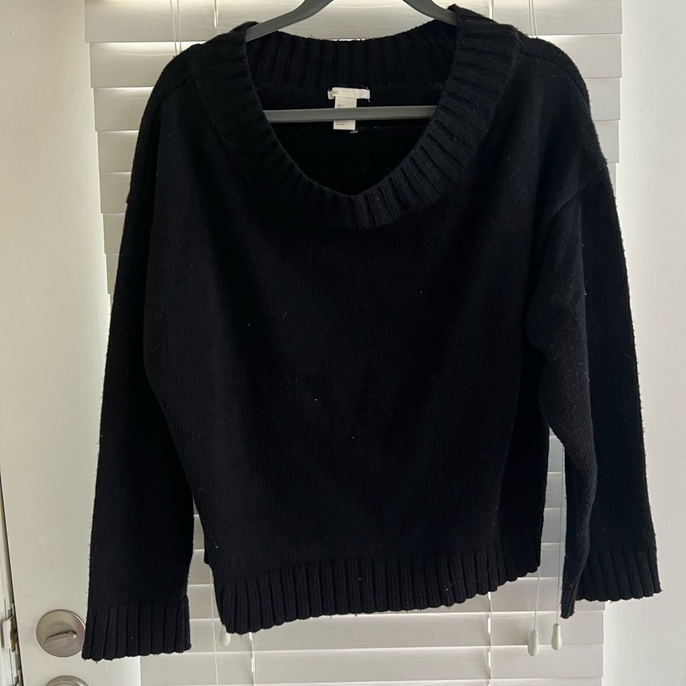 H&M basic black off the shoulder sweater